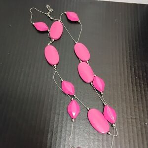 Elegant Pink Oval Necklace